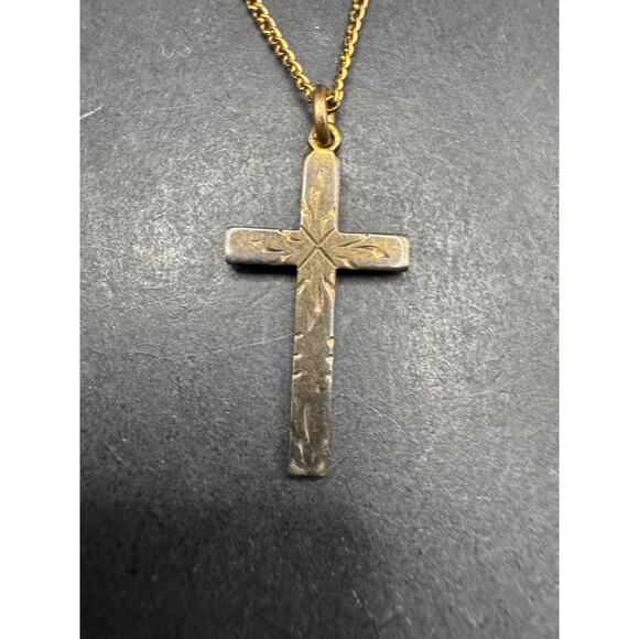 Antique Jewelry - Vintage 1/20 12k GF chain With Etched Cross Pendant Chain Link Necklace 18"